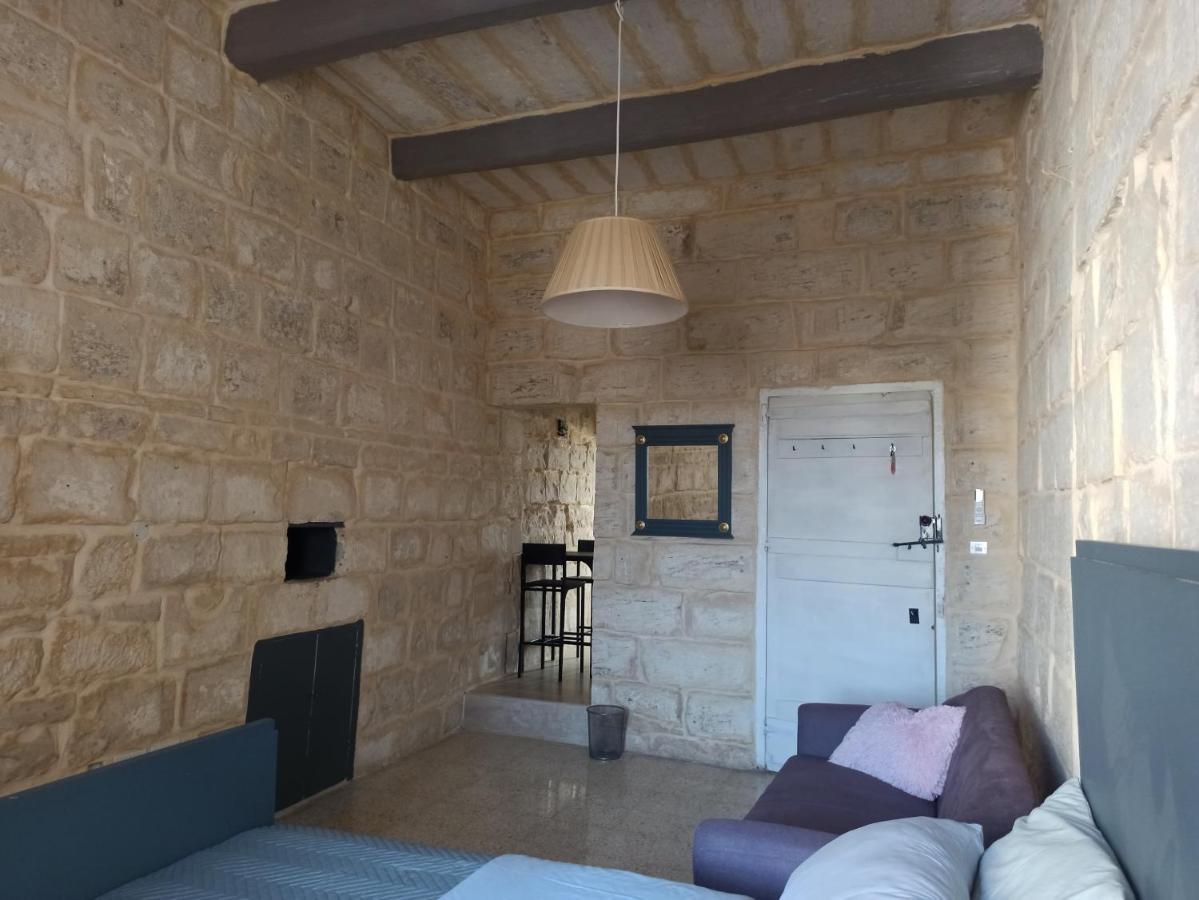 Beautiful 1-Bed Apartment In Hal Qormi Bagian luar foto